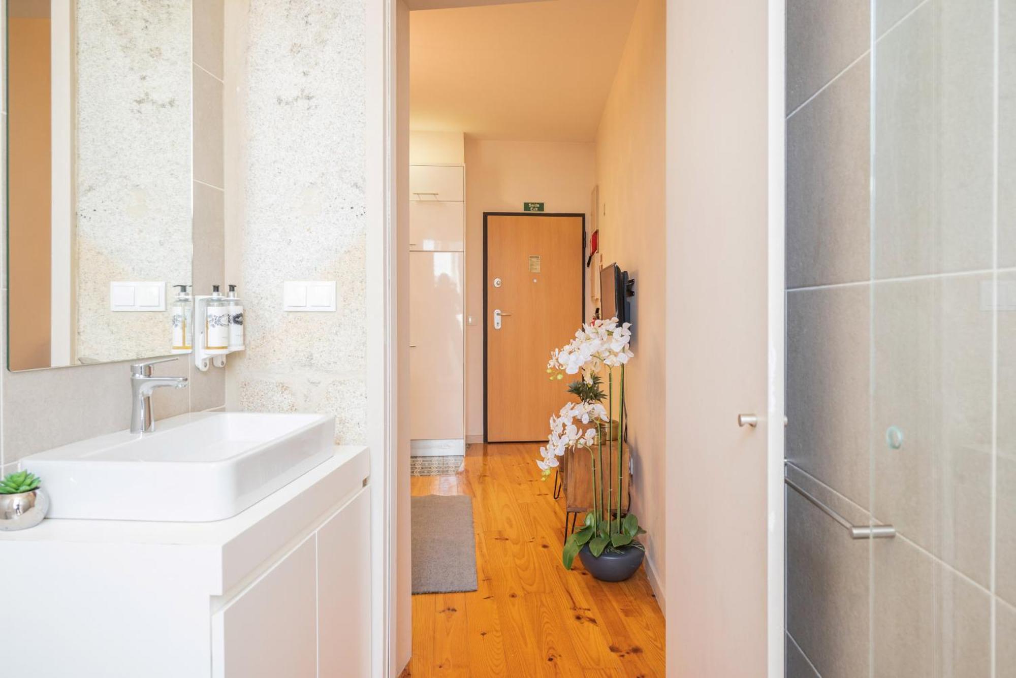 Lovely Charm House Downtown Porto Near Metro With Ac Εξωτερικό φωτογραφία